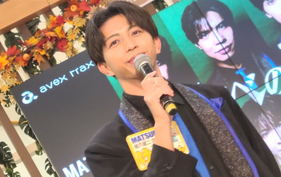 Anzu468's tweet image. 昨日に引き続き、アガベの花
リリイベフォトわたけんver📸笑
2人ともにこにこ可愛いなぁ！
(橋本と小田原1枚ずつ↓)
#MATSURI
#鈴木渉 #橋爪健二