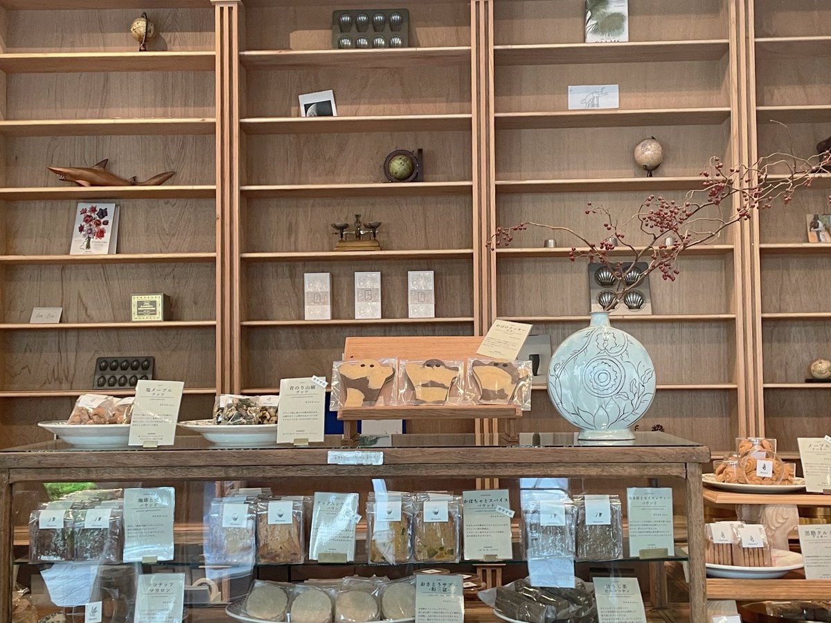scope_827's tweet image. 舞台待ちの間はkrme行ってたオシャレな店が多い!