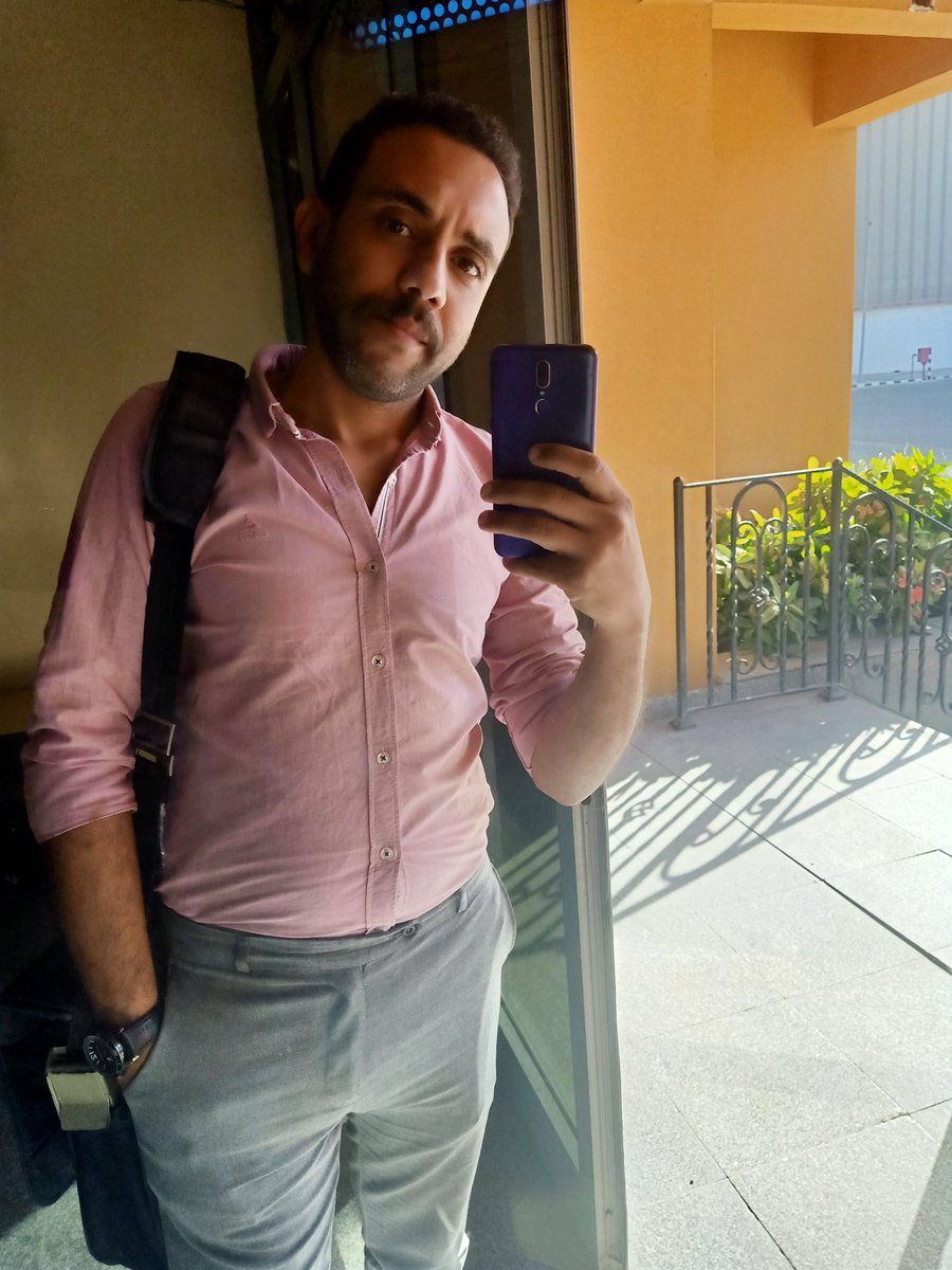 ده شكل الإنسان وهو راجع من الشغل يوم السبت 🙂