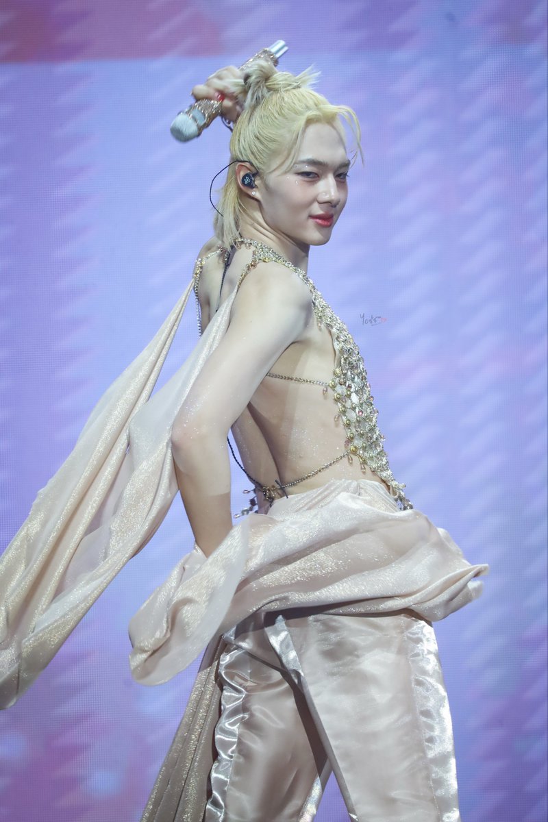 ❤️‍🔥 25.10.25 ❤️‍🔥

นิวมาเป็นแม่พี่เถอะ

ZEENUNEW 2ND CONCERT

 <a href="/CwrNew/">NuNew</a> #NuNew
#ZNNCrazyInLoveConcert