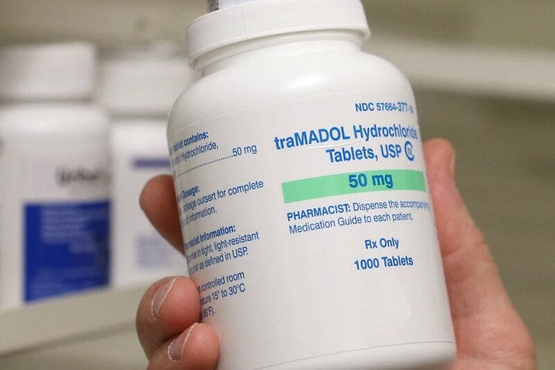 R1_Sinaloa's tweet image. TRAMADOL 50mg
It treats severe pain. 
It is often prescribed when other medications have not worked well enough or cannot be tolerated. 
-It works by blocking pain signals in the brain. 
It belongs to a group of medications called opioids.
#cpp #pain #tramadol #opioids