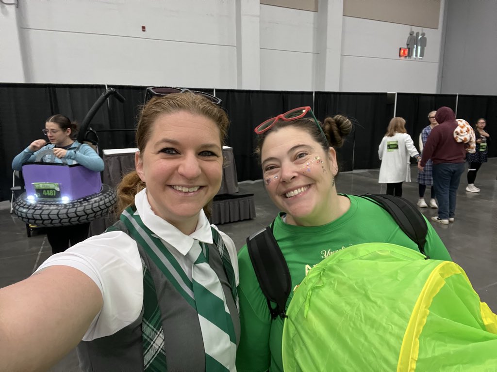 travel_run_lift's tweet photo. Wicked 5k is in the books! Had a blast as always and glad I figured out a last minute costume! Made the race that much better! P.S: My father will hear about this! ๐๐
#runchat #runwicked #slytherin #malfoy https://t.co/cm2YzQwhxj