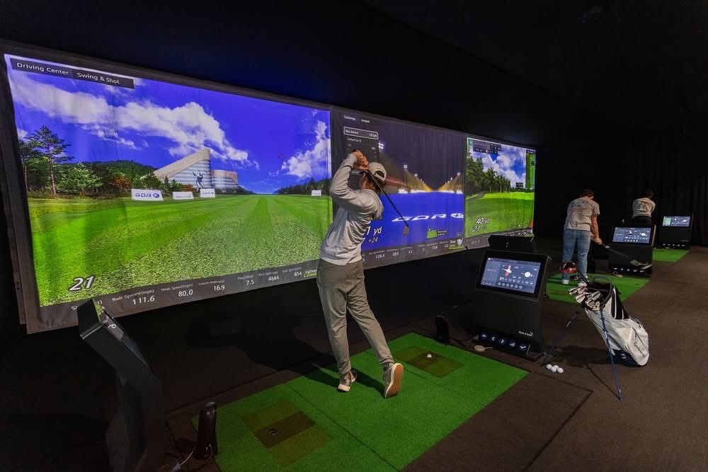 SCRATCH INDOOR GOLF tweet media
