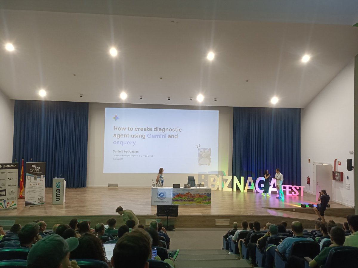 AAPRI_'s tweet image. Seguimos en la #Biznagafest @Biznagafest con Vertex AI SDK for Python and osquery gracias a Daniela Petruzalek