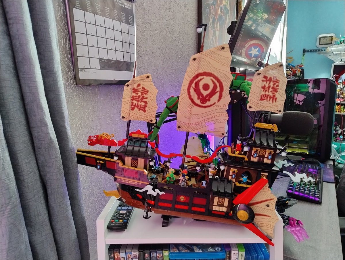 DoctorCharion tweet media