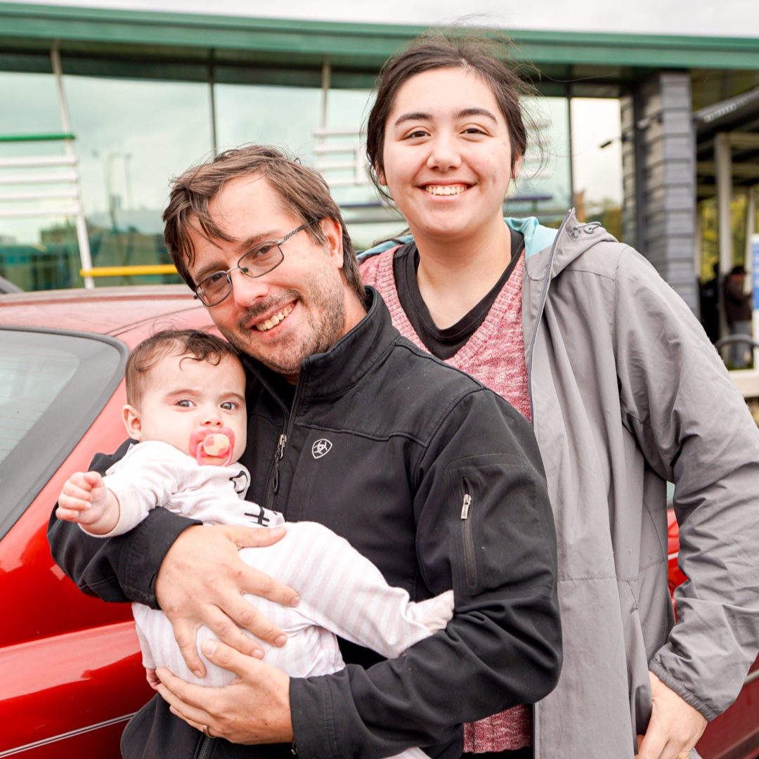 PghFoodBank's tweet image. When the federal government shuts down, uncertainty beings immediately.  
𝗪𝗲 𝗮𝗿𝗲 𝗵𝗲𝗿𝗲 𝘁𝗼 𝗵𝗲𝗹𝗽 families, seniors and federal workers as our community navigates this time.💛
𝗙𝗶𝗻𝗱 𝗙𝗼𝗼𝗱 ➡️ pittsburghfoodbank.org/find-food/get-…
𝗗𝗼𝗻𝗮𝘁𝗲 𝗡𝗼𝘄 ➡️ pittsburghfoodbank.org/donate