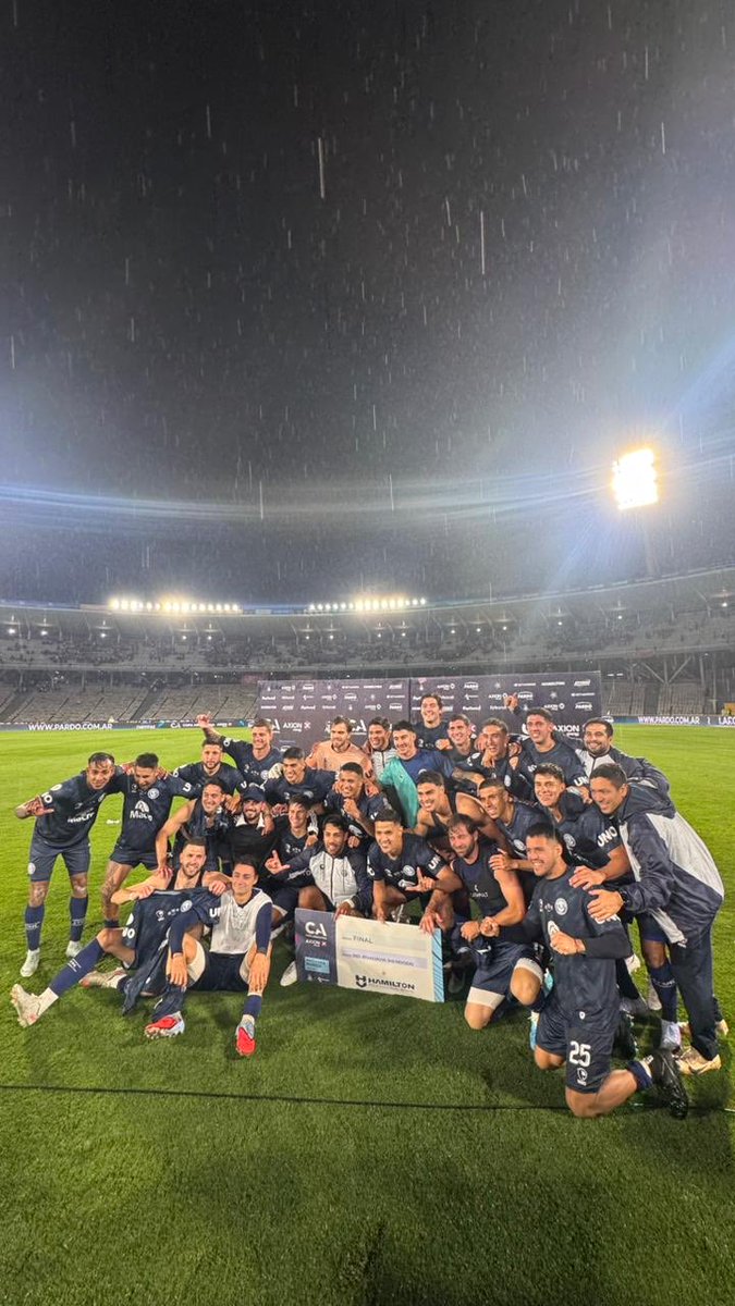CSIRSheykosista's tweet photo. -EL PRIMER Y UNICO EQUIPO DE MENDOZA EN JUGAR UNA FINAL EN PRIMERA DIVISIÓN 
-EL PRIMER Y UNICO EQUIPO DE CUYO EN LLEVAR 20 MIL PERSONAS A OTRA PROVINCIA 
-EL PRIMER Y UNICO CLUB EN DEBUTAR EN SU PROPIA CANCHA EN PRIMERA DIVISIÓN 
ESTE ES EL GLORIOSO INDEPENDIENTE RIVADAVIA 🚬 https://t.co/JCpdxnOcqK