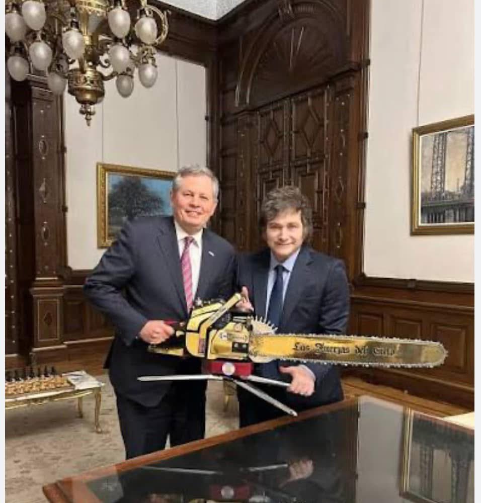 This is <a href="/SteveDaines/">Steve Daines</a> in a celebratory moment of genuine love and admiration with the whackjob Argentina President who is both getting $40billion of our money from Republicans and also proudly partnering with Republicans to gut the beef market for all Montana ranchers.
