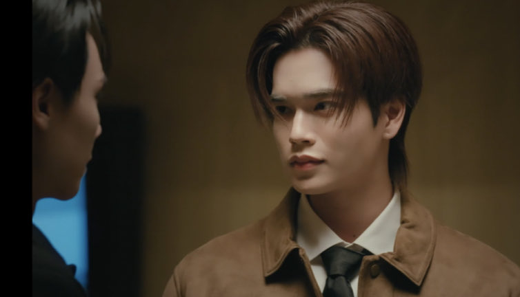 นอนกินอยู่ดีๆสำลัก มาตบนี่ทีฝันป่าวว่ะเซอร์ไพรส์มากก็ว่าแปลกๆตั้งแต่น้องมาร์คชวนพี่จูวันนั้น😳😭😭

 #RevampSeriesFinalEP
#junniorrs #markjrtn