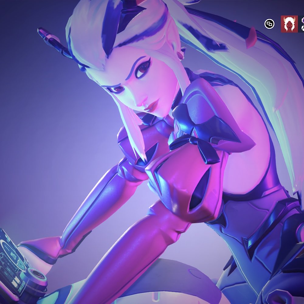 pyraVT's tweet image. why is this the best screenshot ive taken on overwatch