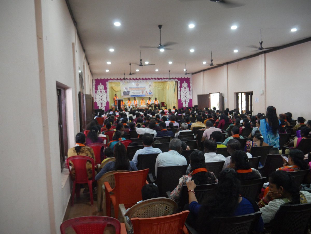 A highly successful Mahila Yuva Sammelan was organized at Kerala Samajam, Sri Vijayapuram, under the initiative of Hon'ble PM <a href="/narendramodi/">Narendra Modi</a> Ji as part of the #AtmanirbharBharat Abhiyan!

<a href="/JPNadda/">Jagat Prakash Nadda</a> <a href="/blsanthosh/">B L Santhosh</a> <a href="/RaghunathKulka5/">Raghunath kulkarni</a>