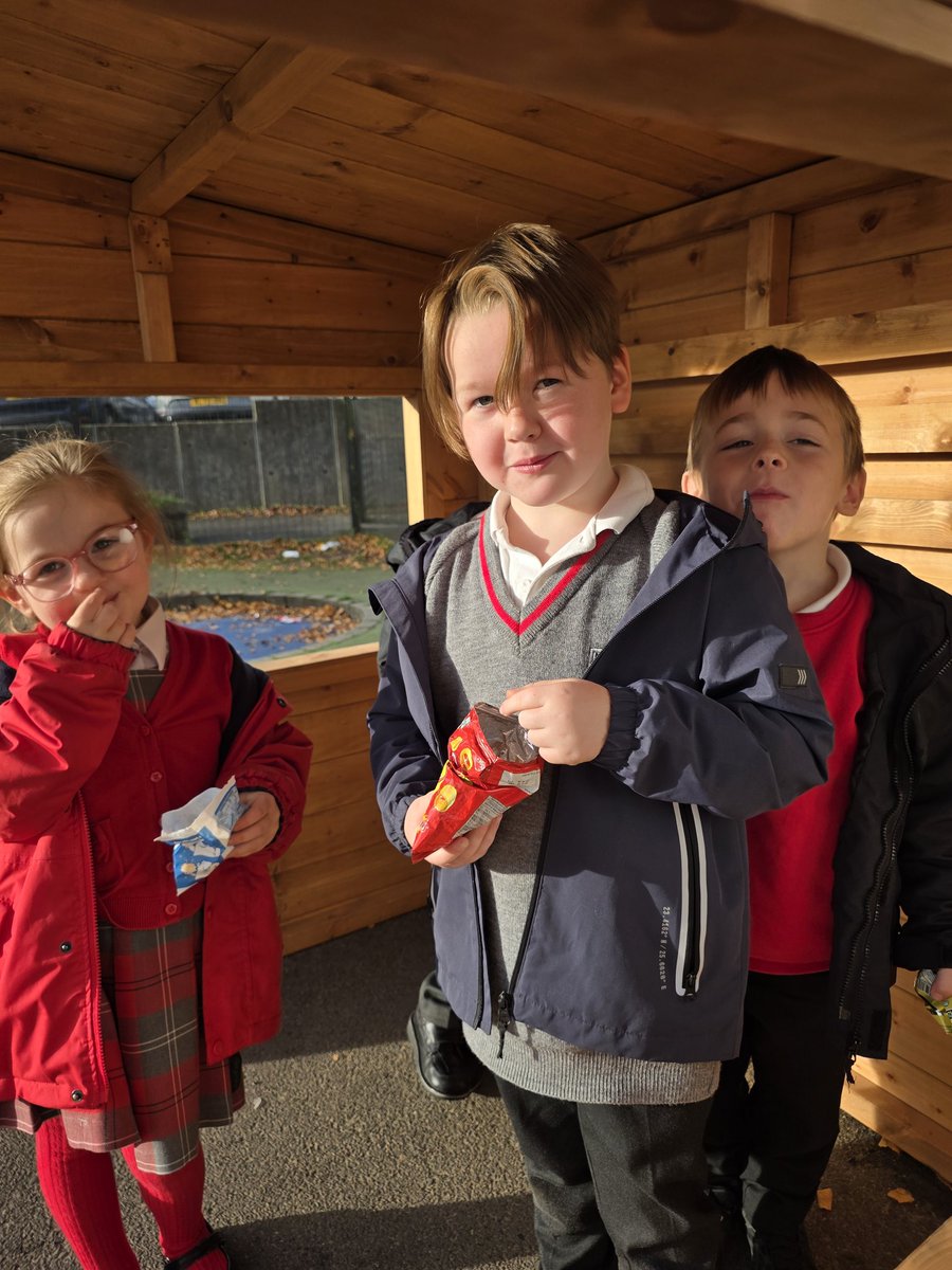 We enjoyed the chance to get outside  5min before the bell went to get a chance to play with the new equipment! #OPALschools