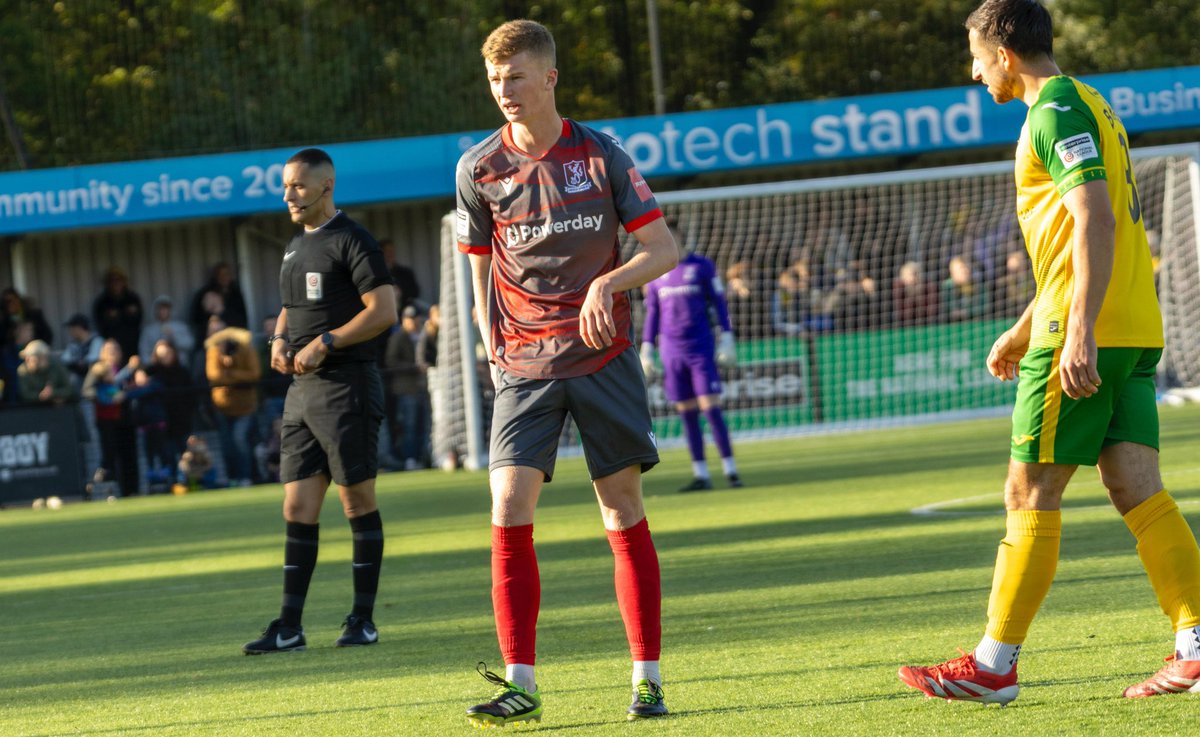 ETFCOfficial's tweet photo. 30' | Still pushing for the opener...

📸 Ben Mammen

#UpTheTown https://t.co/rvnQMEmAaN