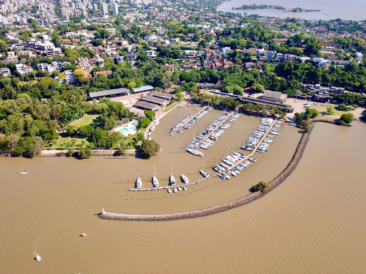 World Championship around the corner, high level fleet read more at: soling.com/article.asp?Id…
<a href="/veleirosdosul/">Veleiros do Sul</a>