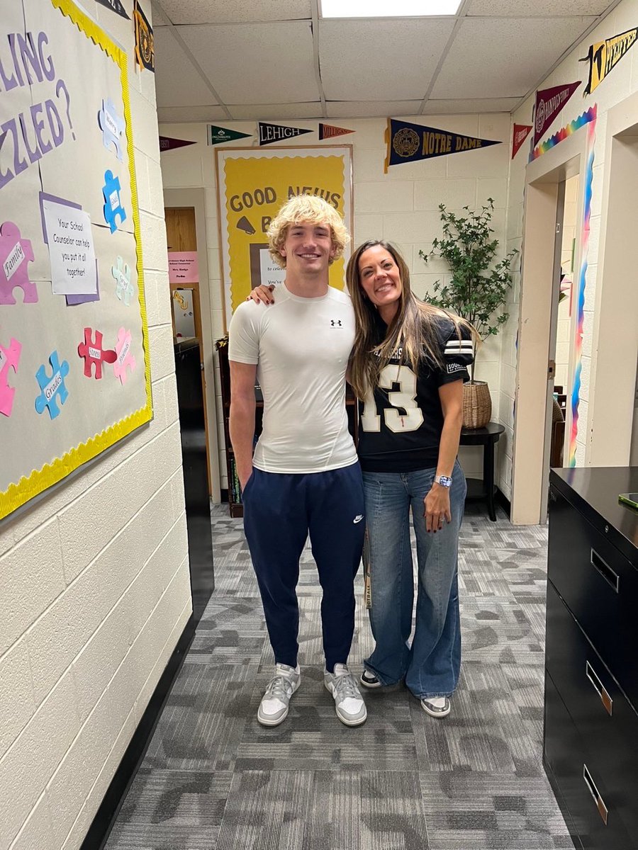 Our seniors took pics today with their most influential faculty/staff member through their years at PROVIDENCE HIGH SCHOOL. What a place to be. Big thanks to these role models!!! 

<a href="/One_Prov_Sports/">providencehs_athletics</a> 
#OTB 
#ONEPROV