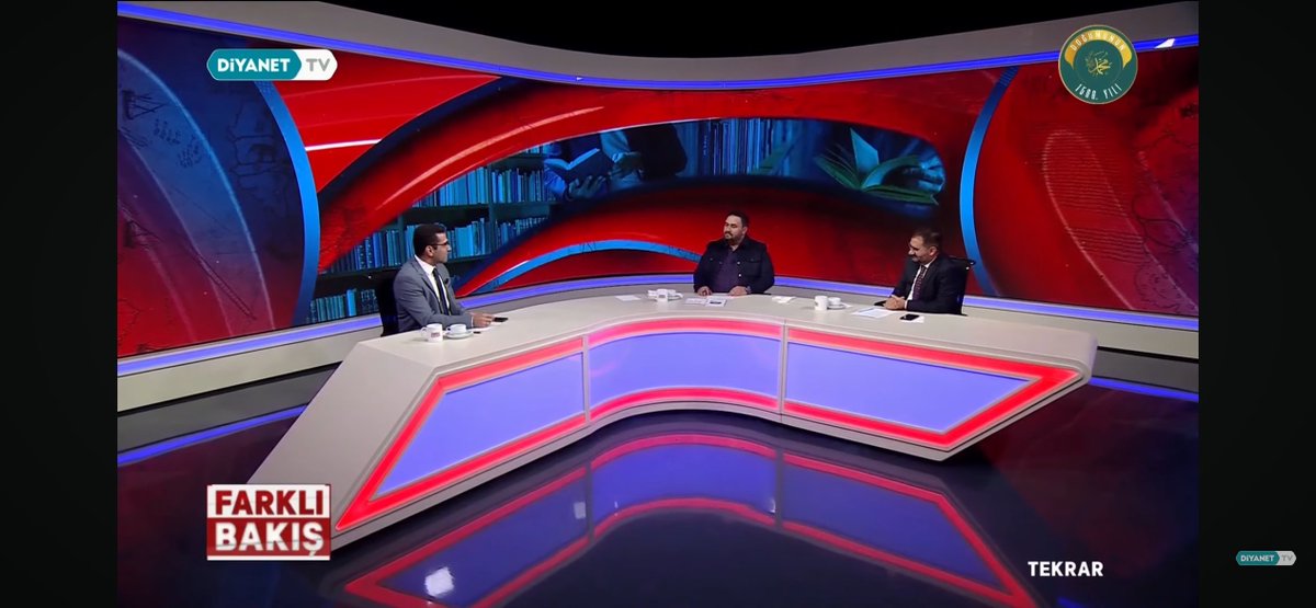 Diyanet TV'de yayınlanan "Farklı Bakış" programında Dr. Sami Bayrakcı'nın konuğuydum. "Sosyal Medya ve Samimiyet" üzerine konuşma fırsatı bulduk. Rabbim, sözünde ve özünde samimi olanlardan eylesin.
youtube.com/watch?v=uvYZOC…