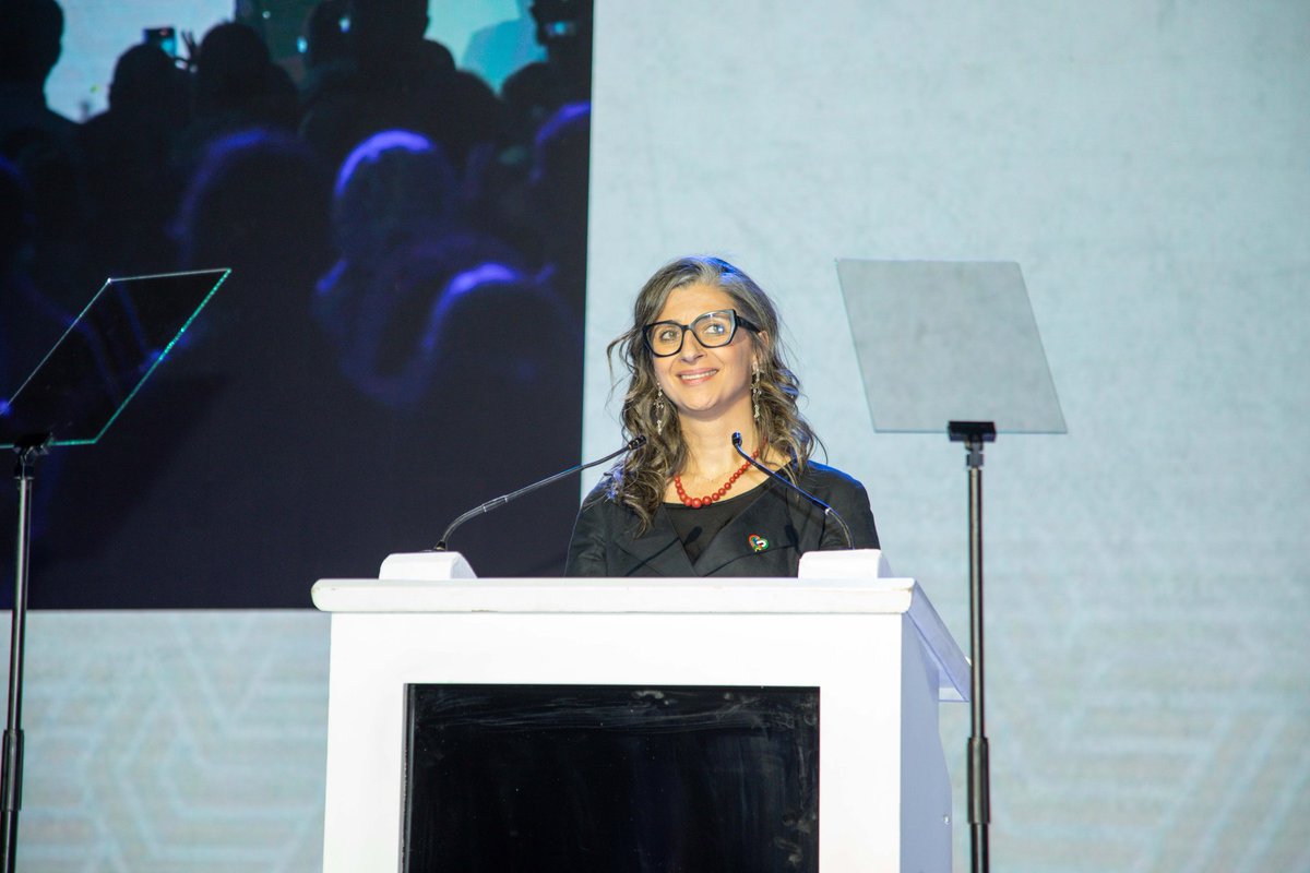 NelsonMandela tweet media