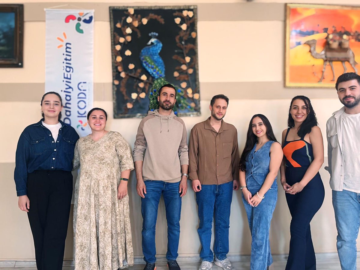 📚 KODA Siverek Öğretmen Topluluğumuz, yeni eğitim döneminin ilk buluşmasında köy ve kırsalda görev yapan öğretmenlerle Siverek Halk Eğitim Merkezi'nde bir araya geldi

<a href="/tcmeb/">Millî Eğitim Bakanlığı</a> <a href="/Yusuf__Tekin/">Yusuf Tekin</a> <a href="/hasansildak/">Hasan ŞILDAK</a>
<a href="/ASIM_SULTANOGLU/">Asım SULTANOĞLU</a> <a href="/salihsakmia/">Salih Sak</a> <a href="/n_kapanoglu/">n_kapanoglu</a> <a href="/sanliurfammem63/">Şanlıurfa İl Milli Eğitim Müdürlüğü</a> <a href="/siverekkaymakam/">SİVEREK KAYMAKAMLIĞI</a>