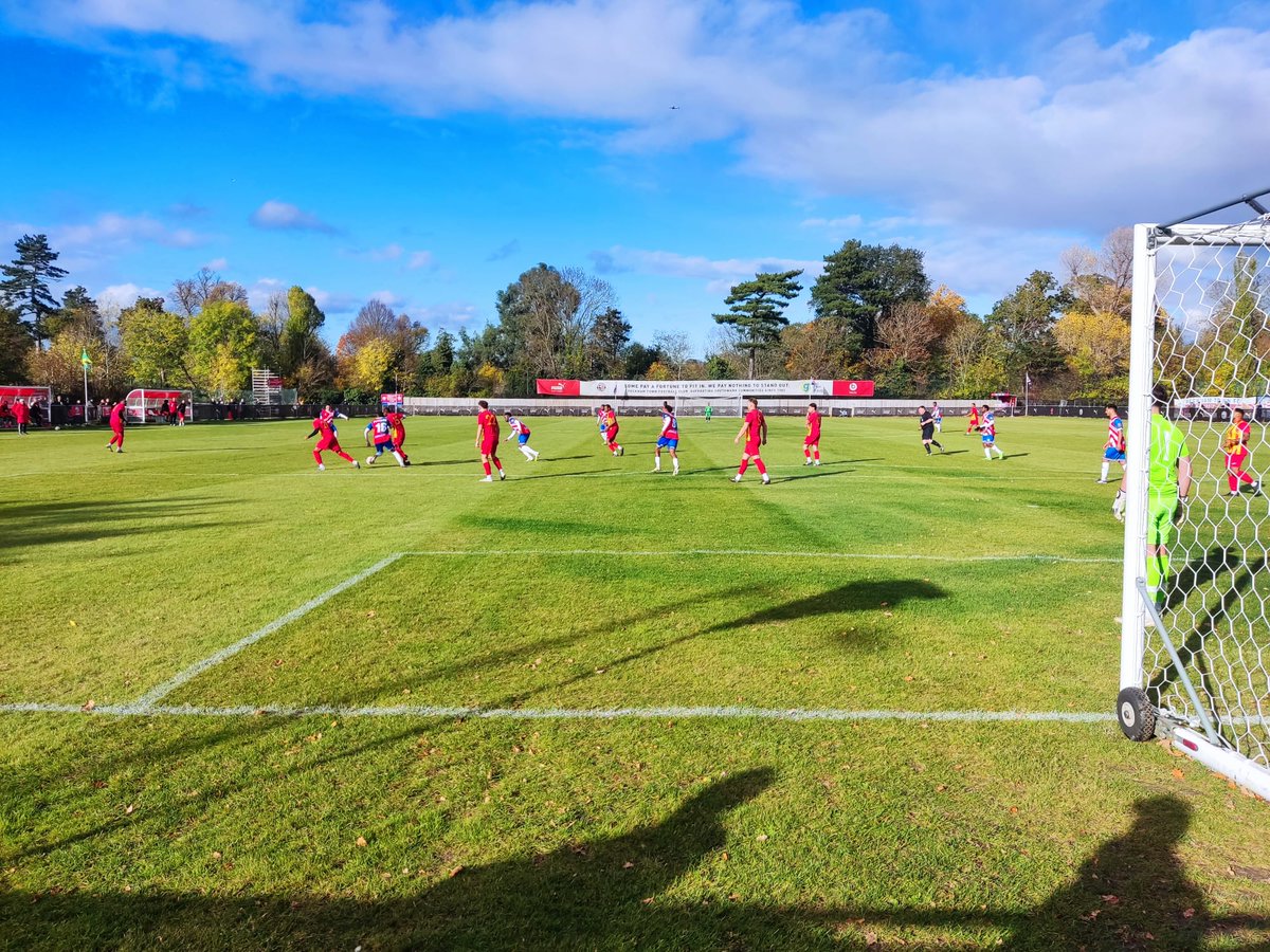 So, it's goalless at the break, but Peckham could/should be 2 or 3 up.

#Menace 0 <a href="/fobgfc/">Farnborough OBG FC</a> 0

#MenaceLifeAintEasy