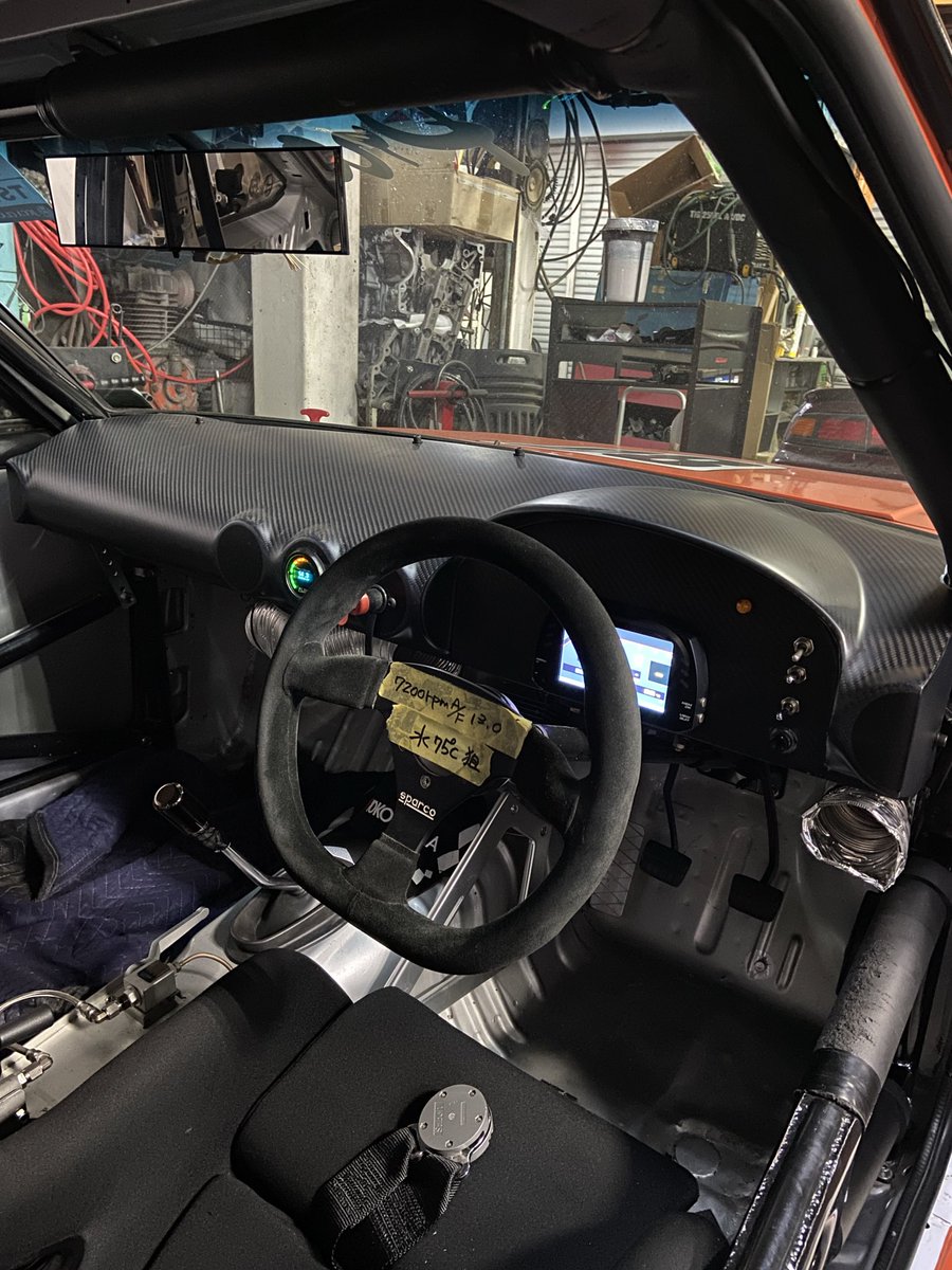 ダッシュボードがシルビアになった80号車ダイシンサニーさん
D-MAXさんのです。
ちょっと小さめに作ってあるので何にでもつくかもです🛠️