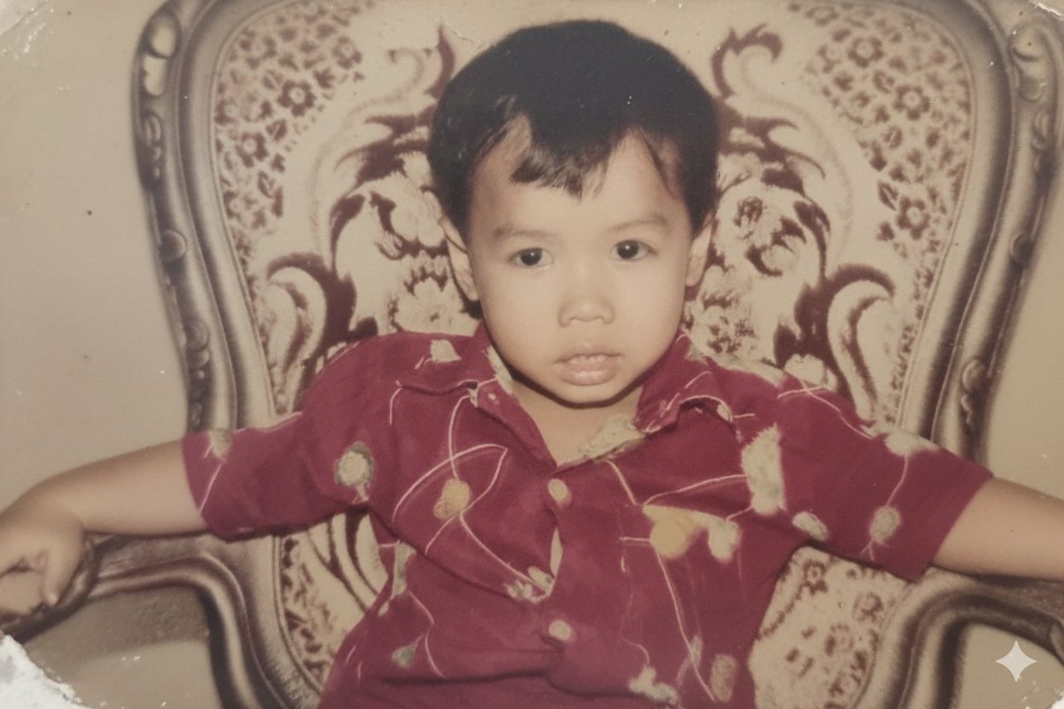 61Maryono's tweet image. Restore and enhance an old damaged photo.