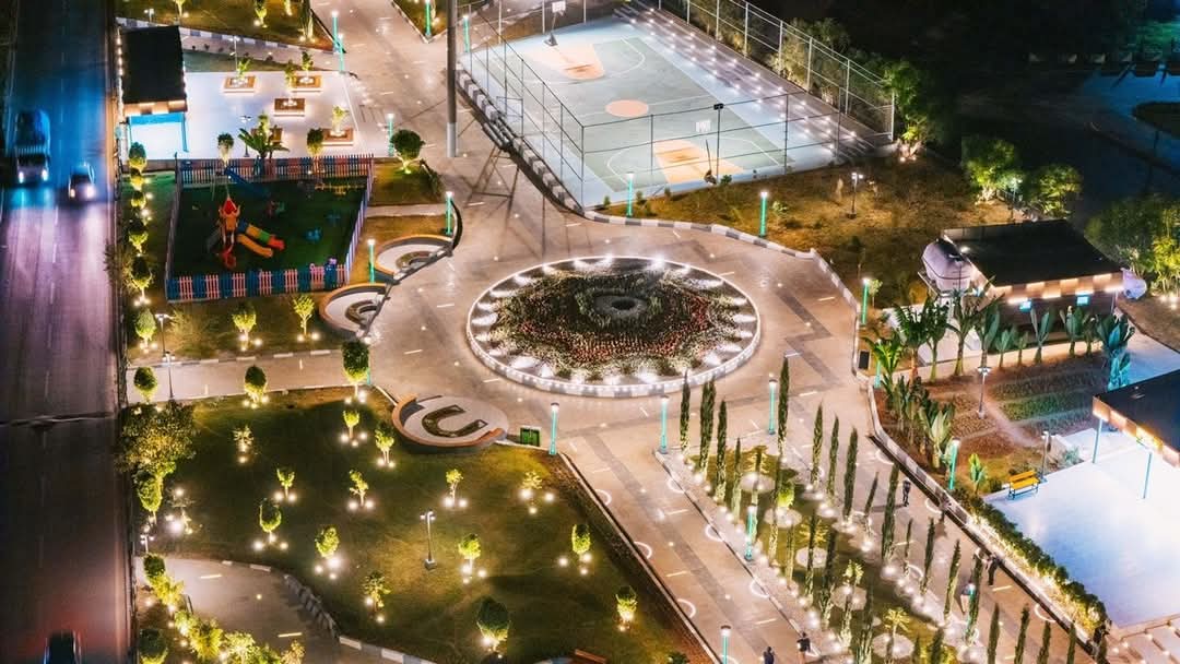 ETEmbassyPEK's tweet image. Addis Ababa is transforming, dazzling from its edges inward!

#addisababa #Ethiopia #heartofafrica #transformation