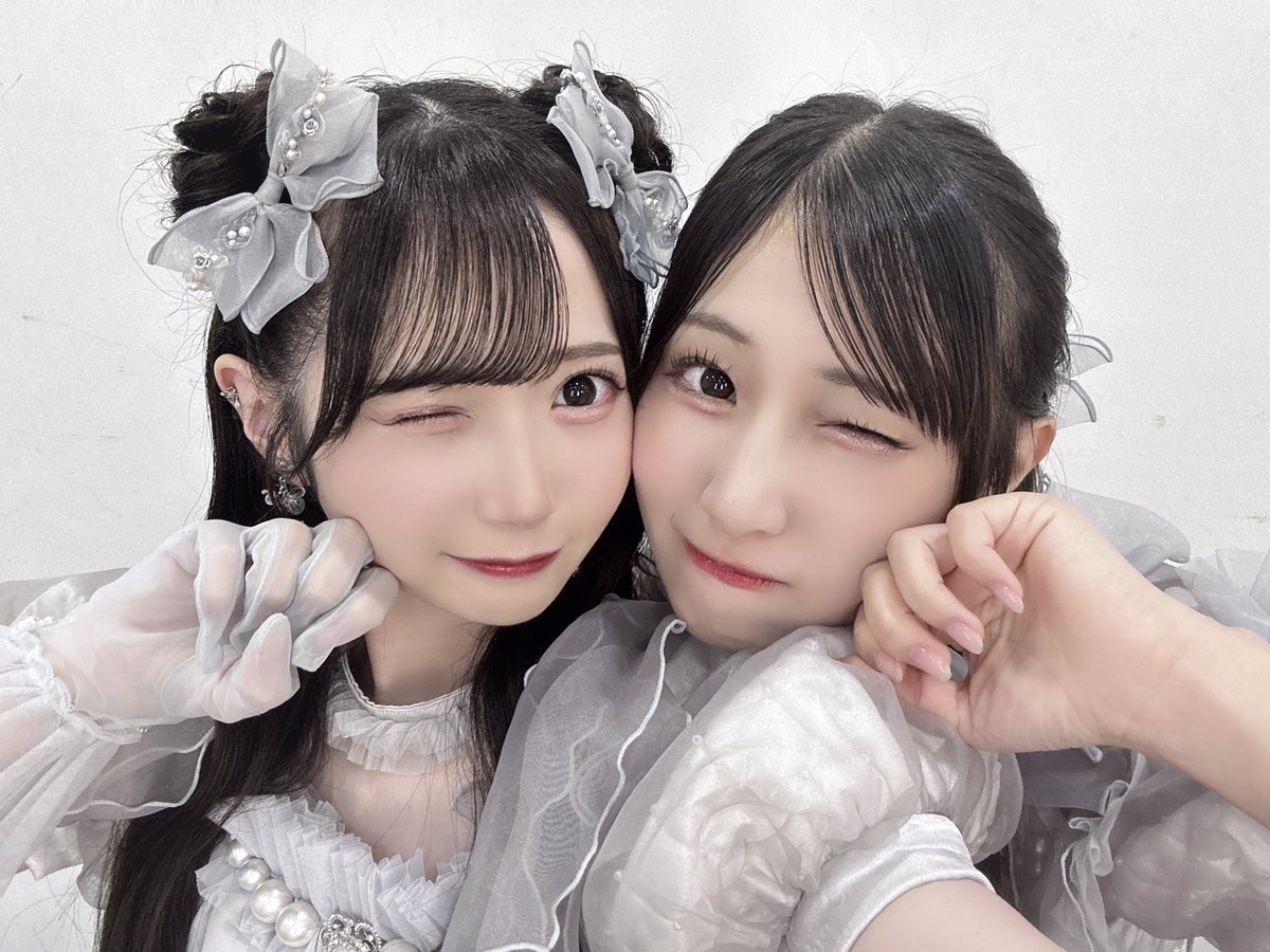 もえちゃんお誕生日おめでとう🦋⋆˚

もえちゃんの表現力に魅了されっぱなしです！！
おちゃめでかわいいところも𝓼𝓸 𝓬𝓾𝓽𝓮...😻🎶

みんなで上海でお祝いできて超うれしかった♡
笑顔いっぱいの1年になりますように🍣🍣🍣

#蟹沢萌子生誕祭2025
