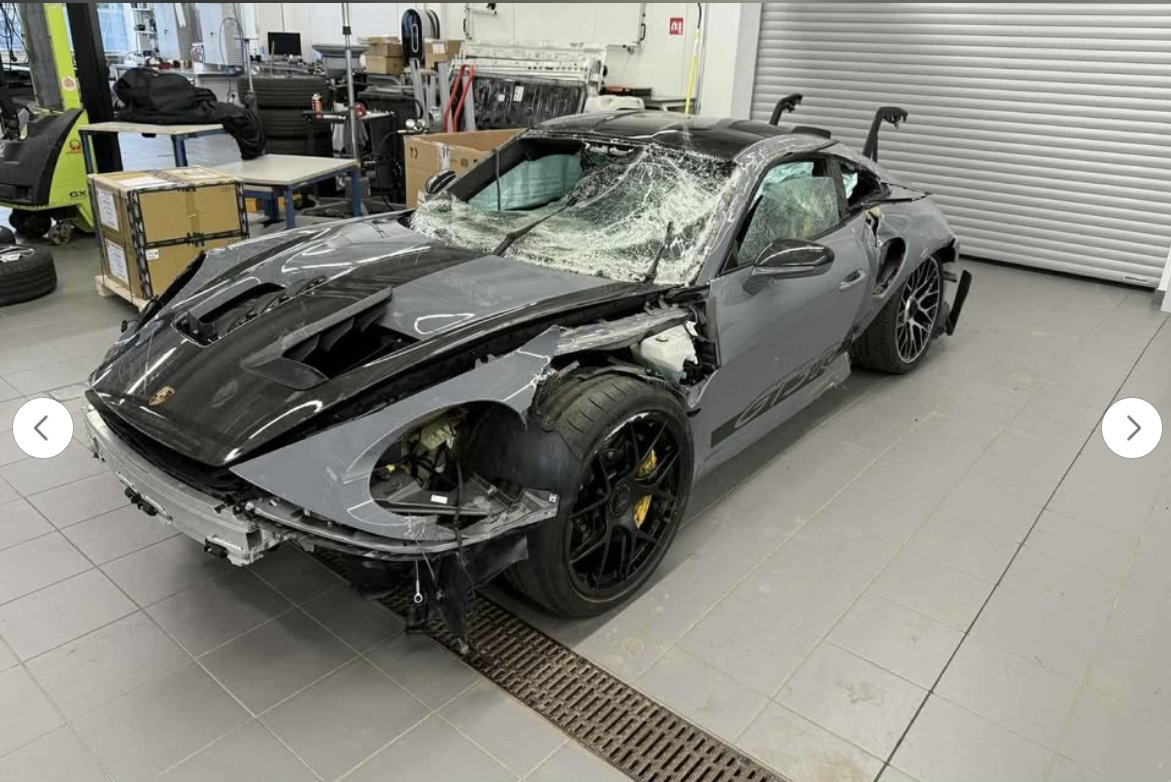 CSflashcards's tweet image. Ropz is selling his 2025 Porsche 992 gt3rs