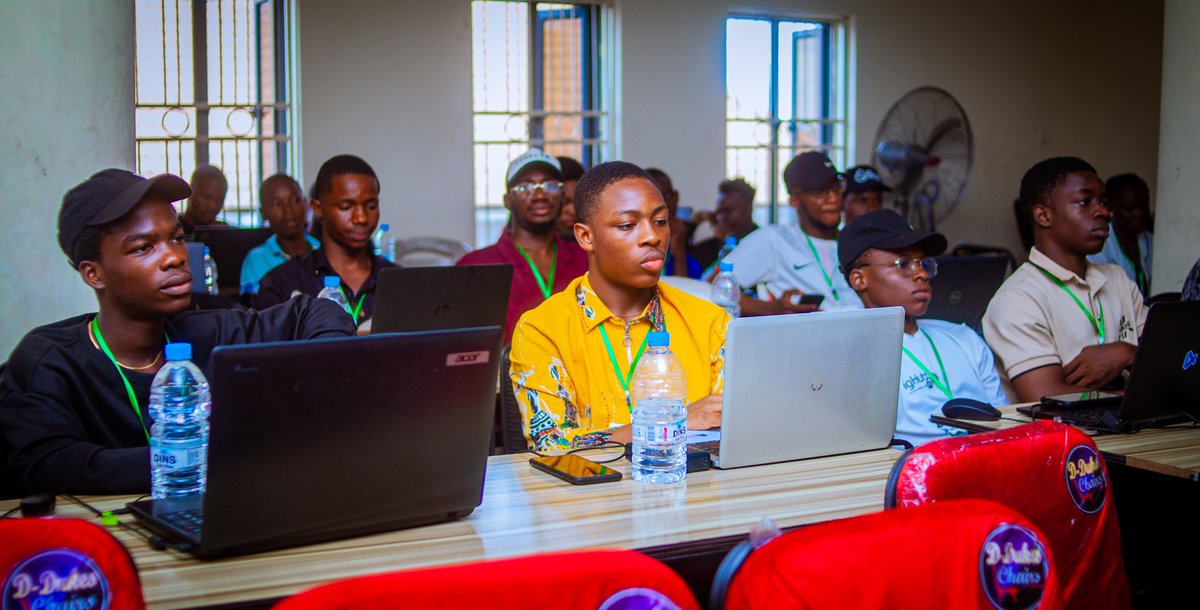 WisdomEzeh60329's tweet image. We just wrapped up the Sui dev workshop. 
Thanks to @SuiNetworkNG our sponsor, @nnvictory001 @codewithvick our hosts and our instructor @Goodylili 
#SuiMoveAbia #BuildOnSui