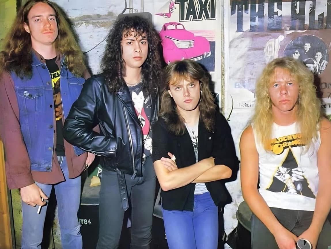 MetSince1981's tweet photo. 📆 24 Octubre 1983, @Metallica realizaba la grabación de las canciones #SeekAndDestroy y #PhantomLord para el EP #JumpInTheFire.
Lo curioso, en la etapa de Post-Producción se les agregó los efectos para crear la sensación que eran canciones grabadas en vivo.
#METALLICASince1981 https://t.co/tj6lclnXIS