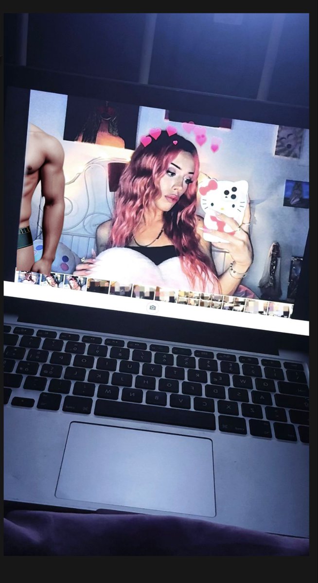 solethedoll's tweet photo. mi manca il capello rosa😭💘 #pinkhair #trans #camgirl #streamer https://t.co/s7rxlXiree