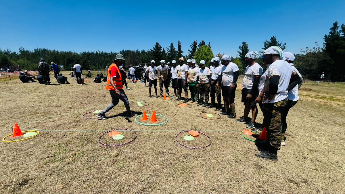LESOTHOPOSTBANK's tweet photo. ๐๐ก๐๐ญ ๐ ๐๐๐ฒ ๐๐จ ๐๐๐ฆ๐๐ฆ๐๐๐ซ!
LPB Team brought the energy and the heart to Civil Military Activities - unforgettable moments, unstoppable spirits!
#LesothoPostBank #TheOnlyBasothoBank #TeamLPB https://t.co/KfoHEEpCVu
