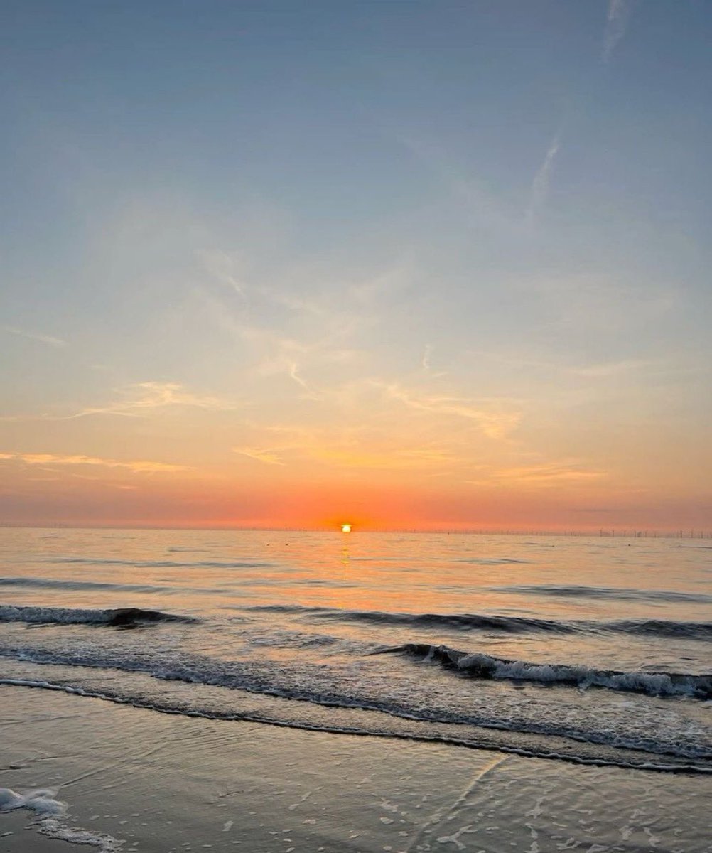 NurseLJohn707's tweet image. The only limits you have are the ones you set for yourself.