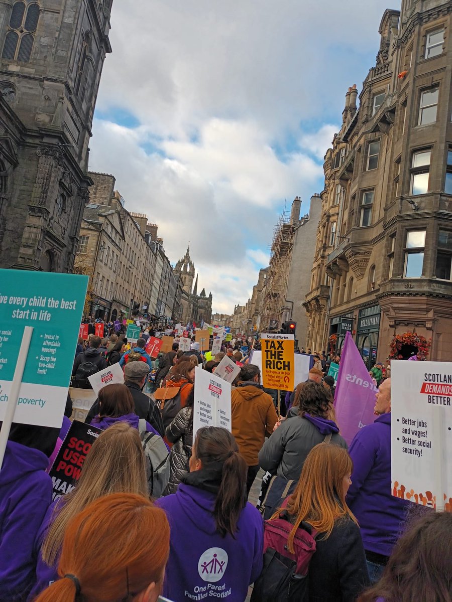 TrussellScot's tweet image. Today we joined thousands in #Edinburgh to demand better jobs, better investment in life’s essentials and better social security. 
#ScotlandDemandsBetter
#WeDemandBetter