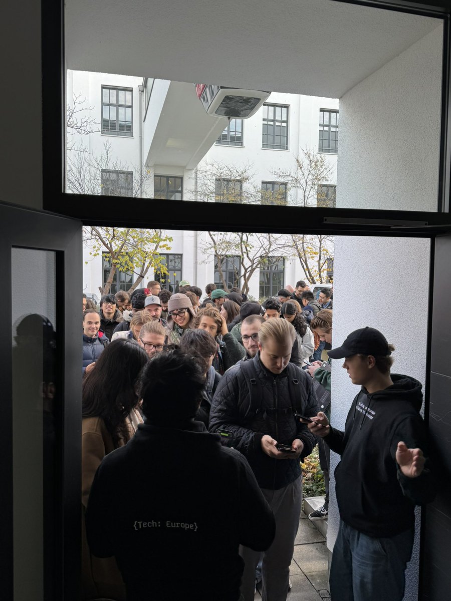 Alex Worbs tweet media