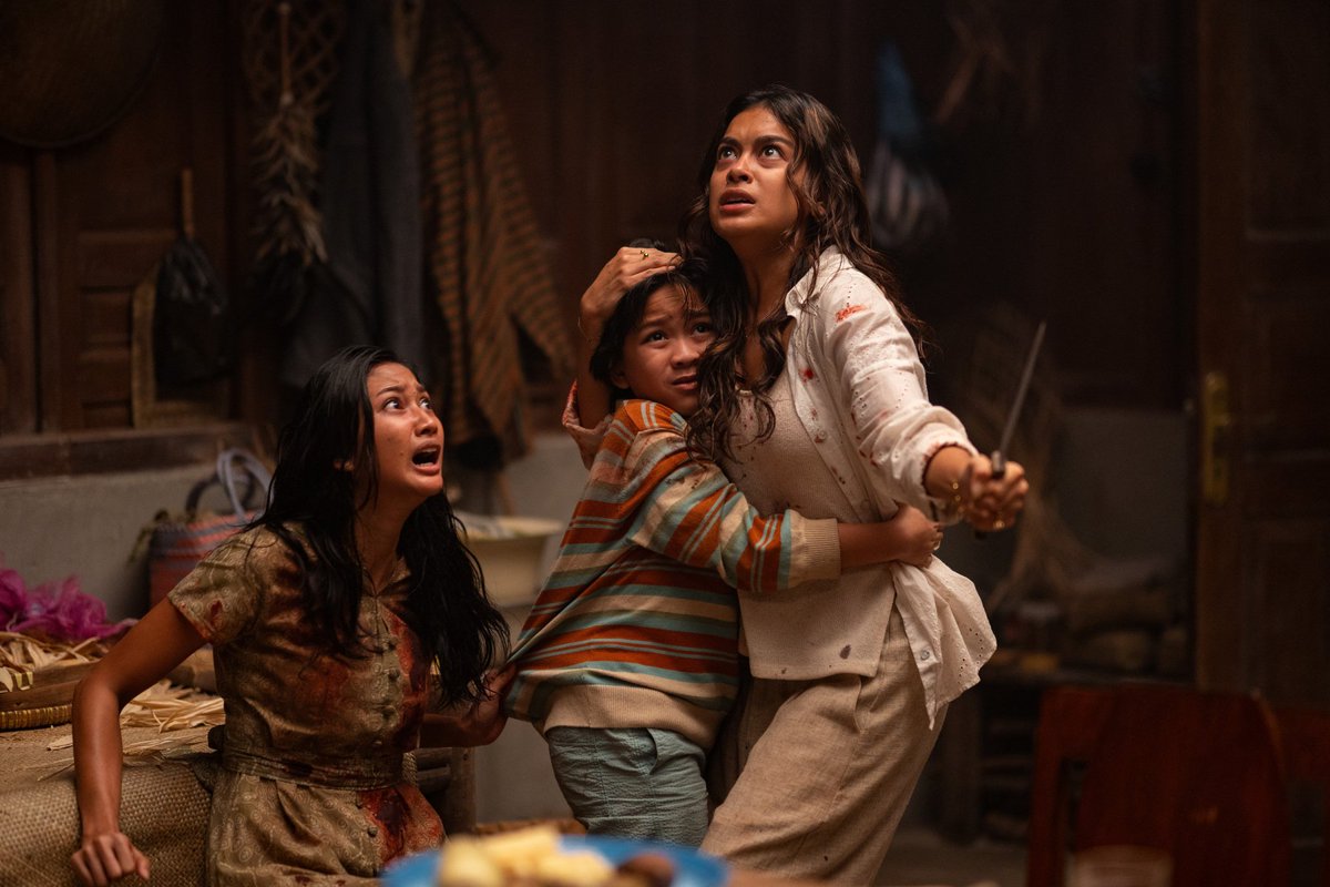 Mikeysuschinos's tweet image. #TheElixir, el bueno de Kimo Stamboel dirige este sangriento survival zombie, una cinta de terror intensa, brutal y sin descanso, donde nadie está a salvo.
Score 👺 👺 👺 👺
La tenéis disponible en @NetflixES