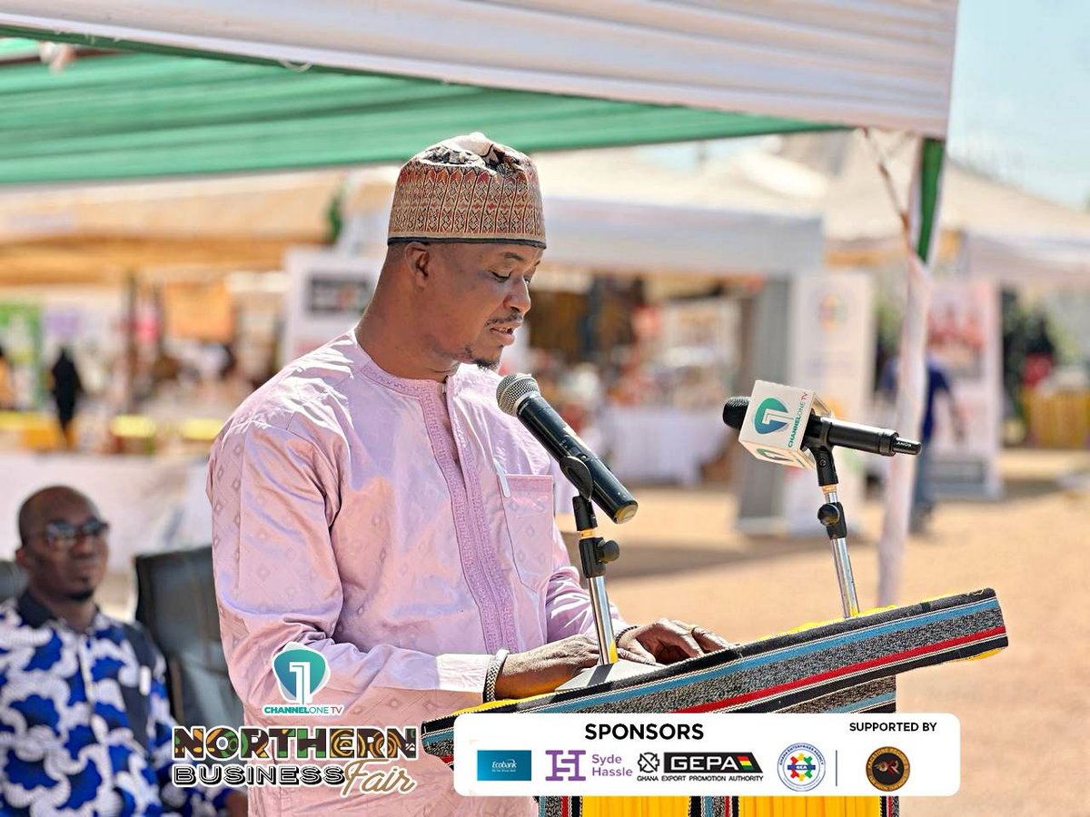 Channel1TVGHA's tweet photo. 🇬🇭MCE for Sagnarigu, Abdullai Imoro Gong, graces the day at the Northern Business Fair inside the Tamale Sports Stadium, joining exhibitors and patrons in celebrating Ghanaian innovation and enterprise. 🇬🇭✨

#NorthernBusinessFair #MadeInGhana #Tamale #ChannelOneNews https://t.co/RXx0qAcnVv