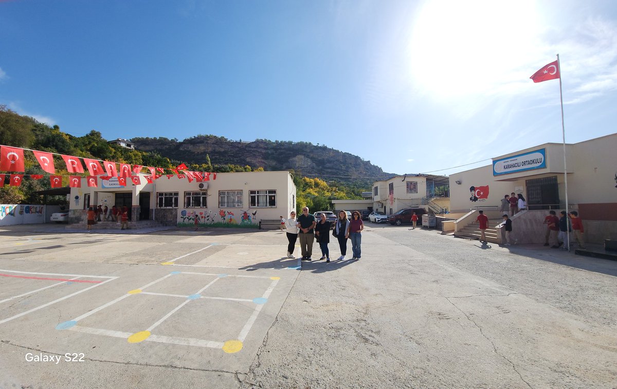 Yenişehir RAM olarak Rehber Öğretmeni olmayan okullarımızdan Karahacılı İlk/Ortaokulunda etkinliklerimizi gerçekleştirdik.