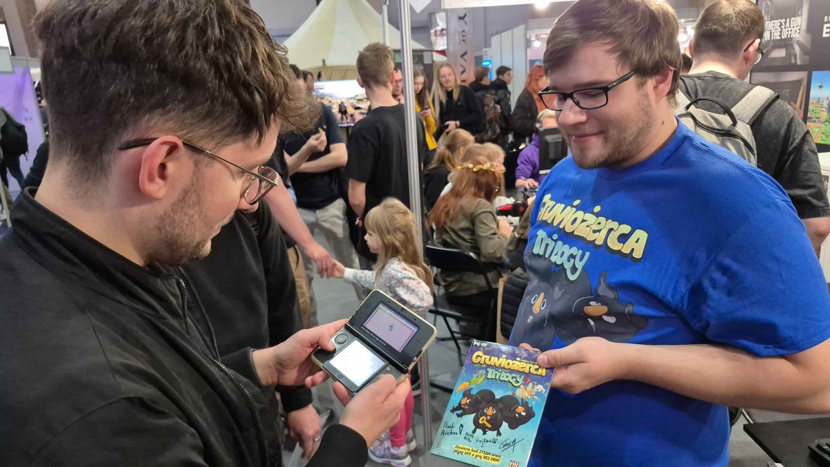 TehFridge tweet media