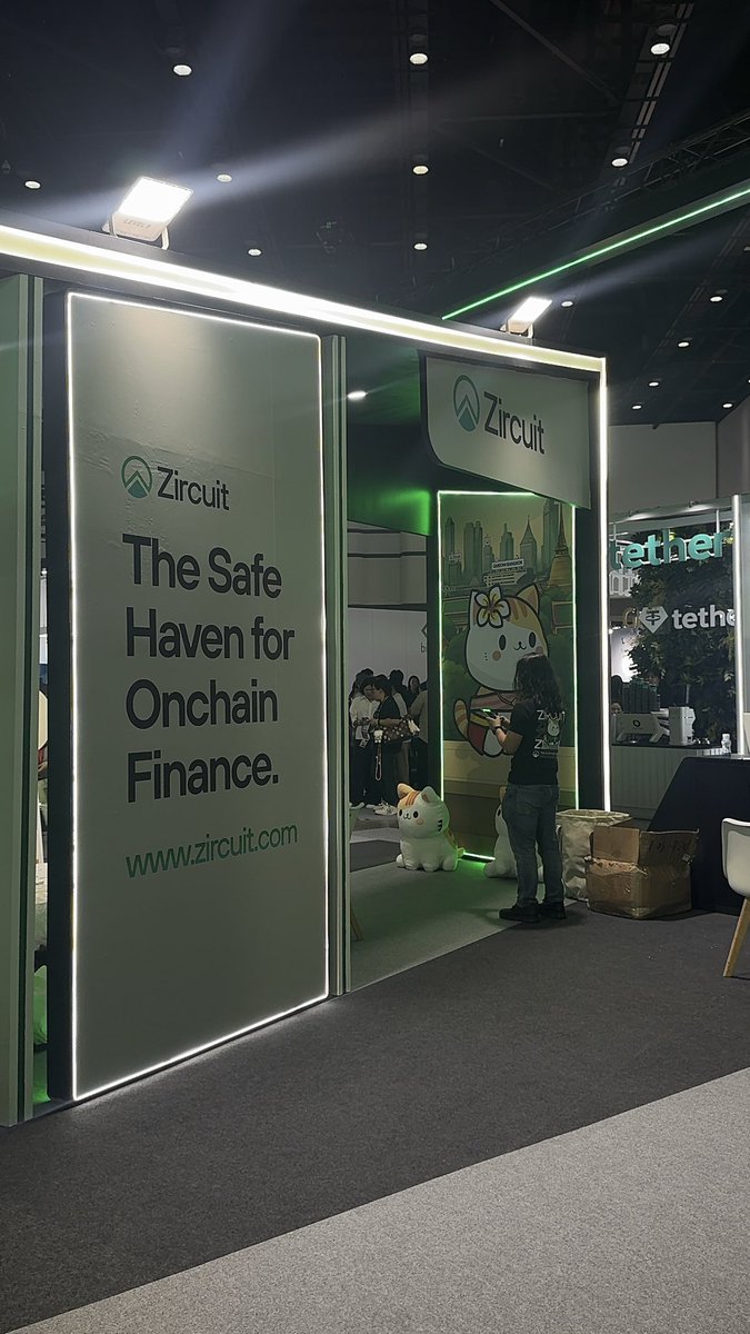 lycheee_lab's tweet image. It was a pleasure joining @BitkubOfficial’s summit 🇹🇭✨

Inspiring talks, strong connections, and endless possibilities for Thailand’s Web3 future.

#LycheeLab #BitkubSummit #Web3Asia #CryptoThailand