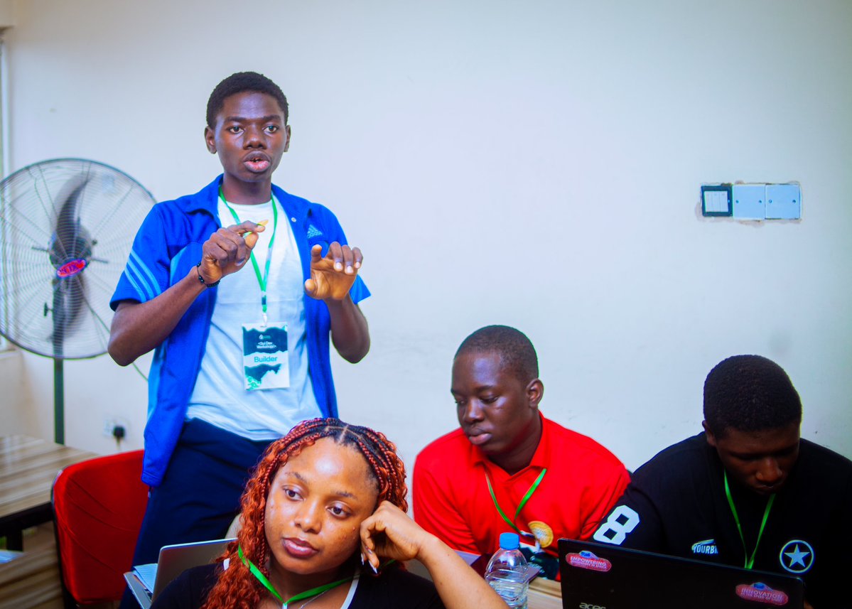 okuchi_emmanuel's tweet image. Day 1 of the Sui Dev Workshop in Abia was a blast!
Learned Sui Move basics and explored the ecosystem.
Missed the quiz 😔 MTN 😭😭
Big thanks to @SuiNetworkNG and the team! 💪
#SuiDevWorkshop @codewithvick @nnvictory001 @Goodylili