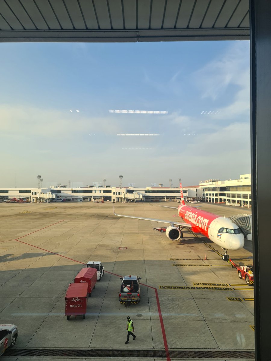 Knight9923's tweet photo. พักกายพักใจ🛫🛫 https://t.co/aVQaFdpu2p