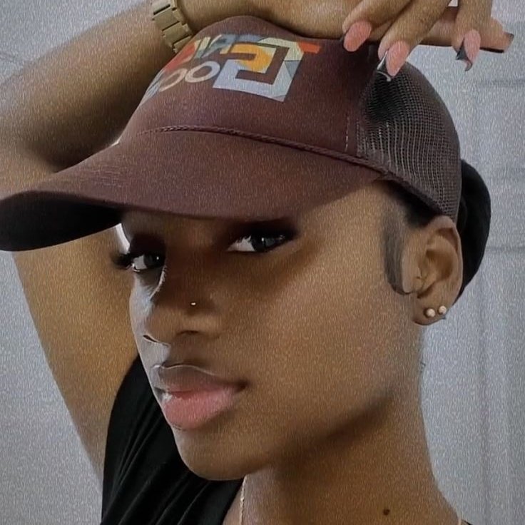 her_daughter_'s tweet image. face card                            &                           body card
let's have it 👇