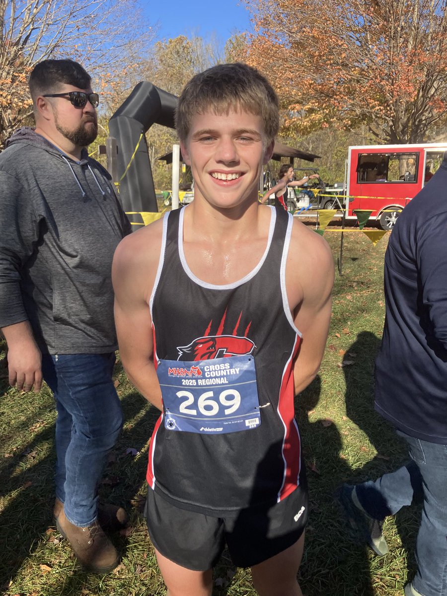 Haiden Bennett qualifies for States! 9th place

<a href="/ClintonAthletic/">Redwolves Athletics 🐺</a>