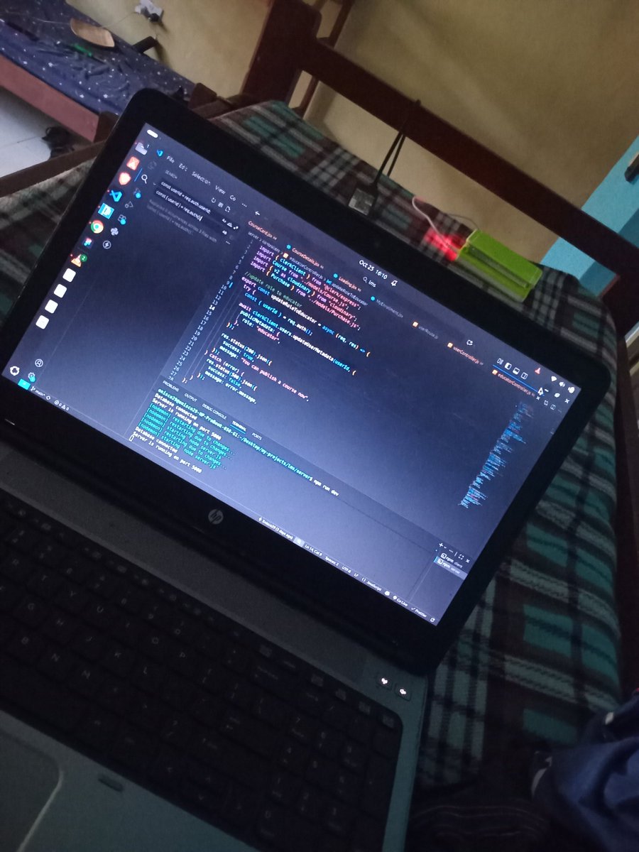 ennycodes's tweet image. I so much love coding, bro.

That&apos;s what keeps me going, even though the path is not clear yet 😌