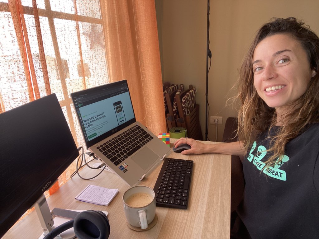 eliana_jordan's tweet image. It’s Saturday. Others are partying.
You’re coding.
Same energy, different reward 😏