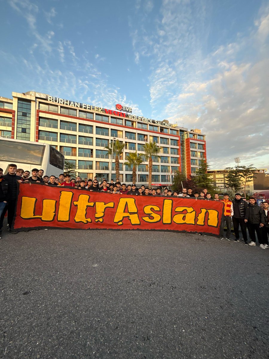 25.10.2025| Galatasaray HDI Sigorta-Altekma

DUYULSUN UFUKLARDAN SANA OLAN AŞKIMIZ!

📍Burhan Felek Spor Salonu 

#uAUNIMarmara #uAUNIMarmara20Yaşında
#ultrAslanUNI
