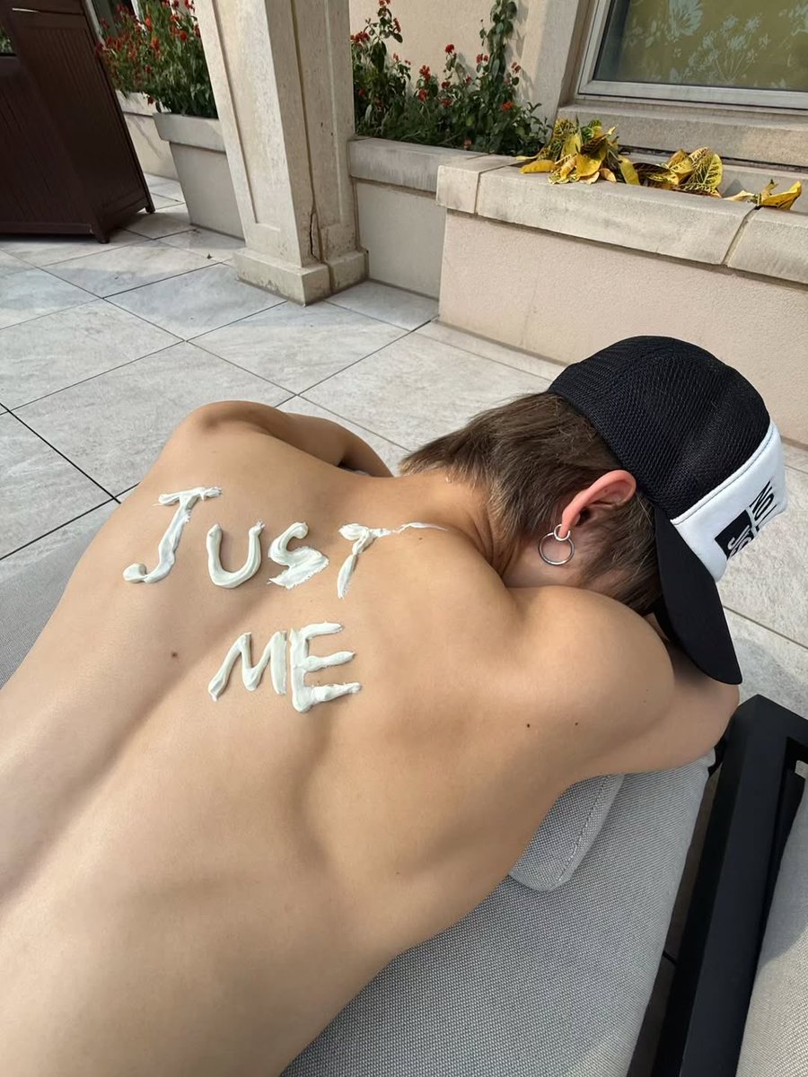 archivezzn's tweet image. [251026] instagram update

“ㄴㄹㅇㅂㅈ ㅈㅅㅌㅁ”

#YEONJUN #연준