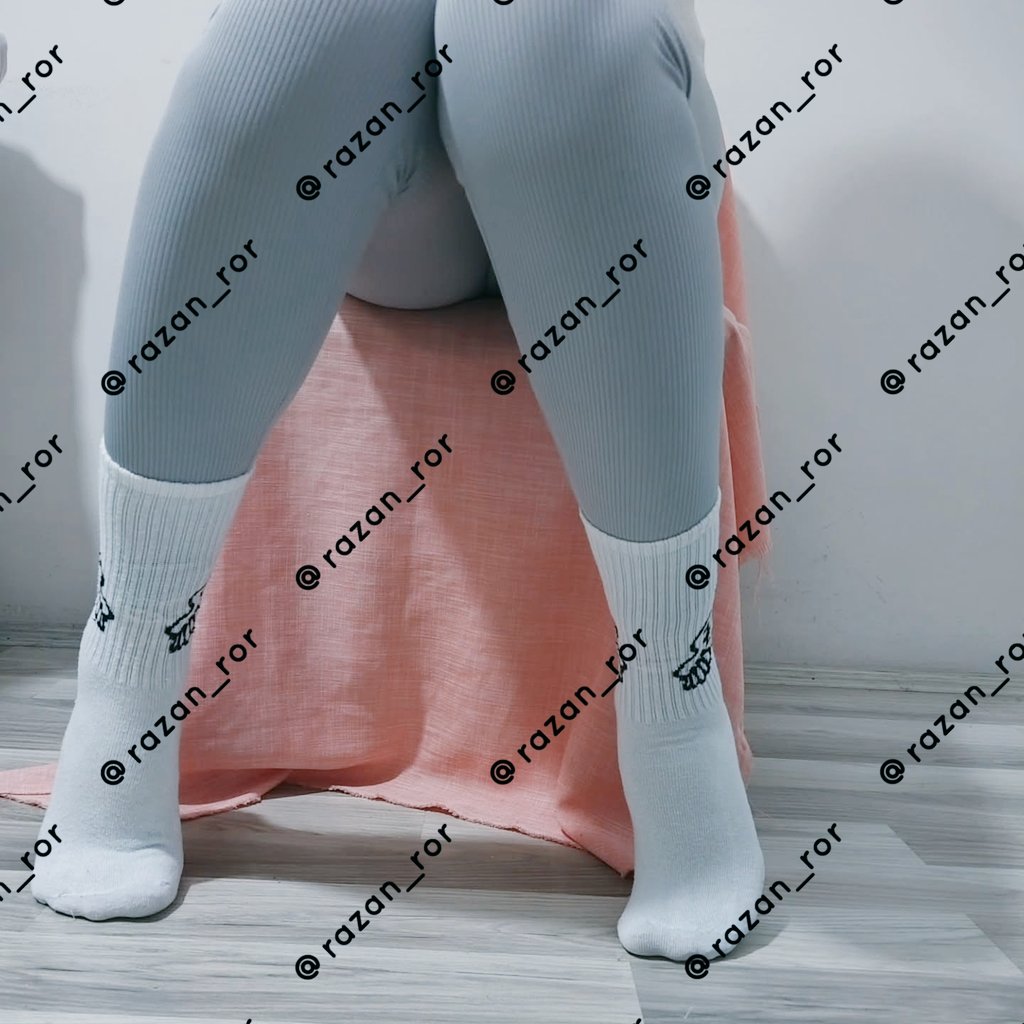 بلاش تضيع وقتي وهاي ونتعرف الخ...
الخاص (الرسايل) للي مشلح زوجته ومتصورة اله وبده يتحرر عليها في السر من غير فضايح، ما بحب الفضايح ولا المفضوحييين... 
ابعتلي صورتها واسمها وعمرها عشان أرد عليك👇👇
غير هيك إنسي...