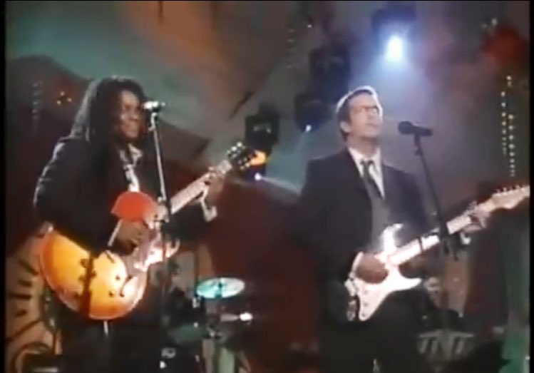 Tracy Chapman &amp; Eric Clapton – Rare Live Duet “Give Me One Reason” (1999) youtu.be/YIXh0JNvuHs?si…